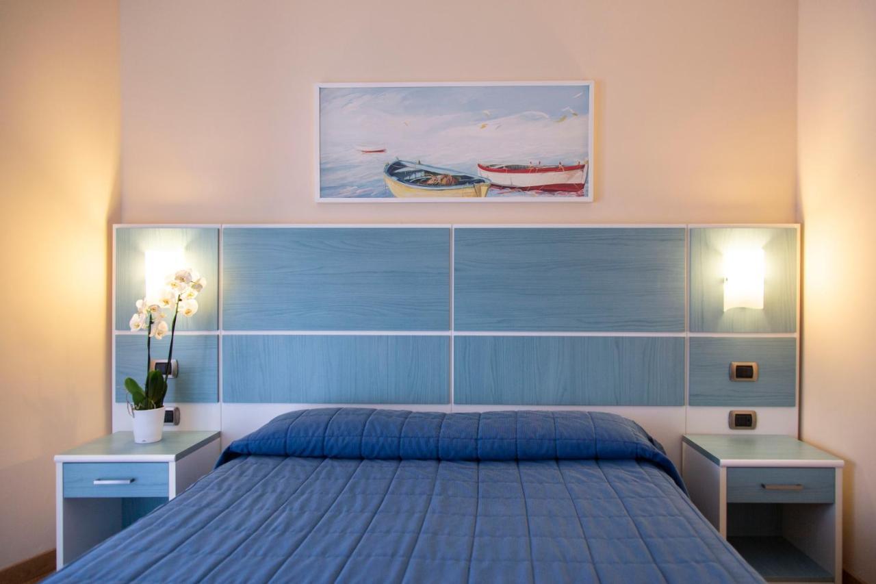 فندق Residenza Del Mare سانت إيزيدورو المظهر الخارجي الصورة